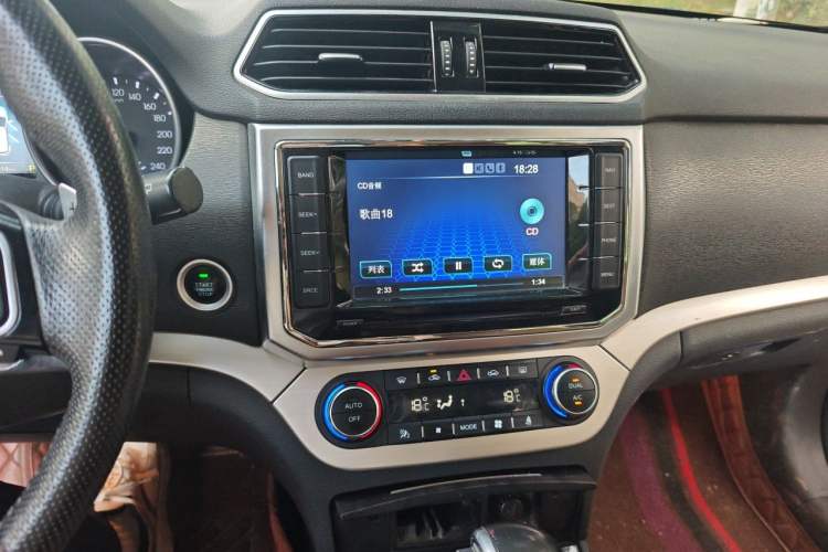 Used Haval H6 Coupe 2015 Blue Label 2.0T Automatic Two-Wheel Drive Elite Model Audio And AC Panel