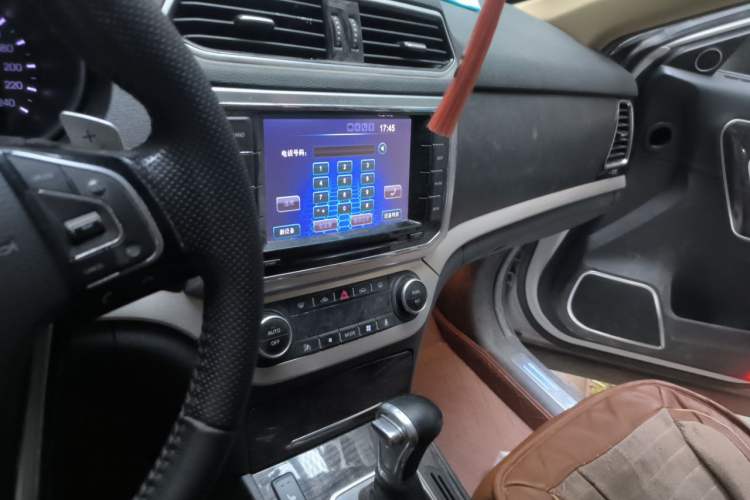 Used Haval H6 Coupe 2015 Blue Label 2.0T Automatic Two-Wheel Drive Prestige Model Audio And AC Panel