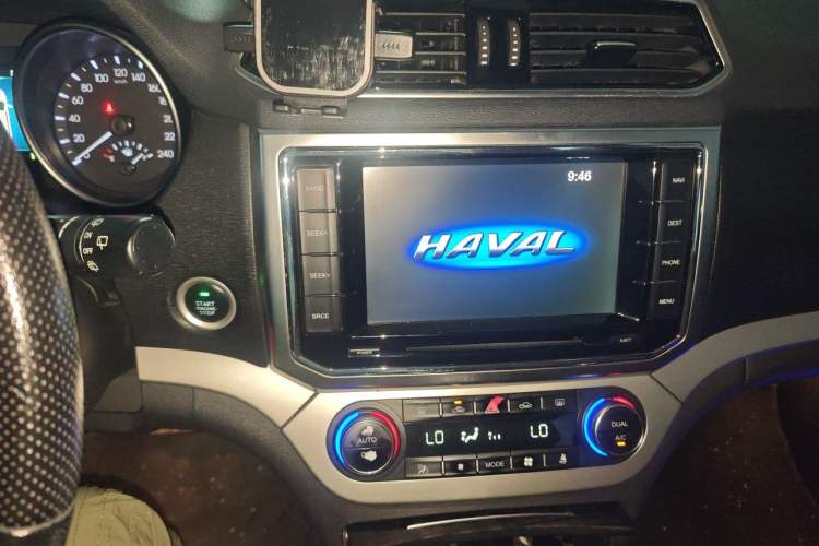 Used Haval H6 Coupe 2015 Blue Label 2.0T Automatic Two-Wheel Drive Prestige Model Audio And AC Panel
