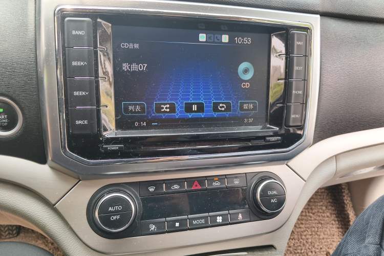 Used Haval H6 Coupe 2015 Blue Label 2.0T Manual Two-Wheel-Drive Elite Model Audio And AC Panel