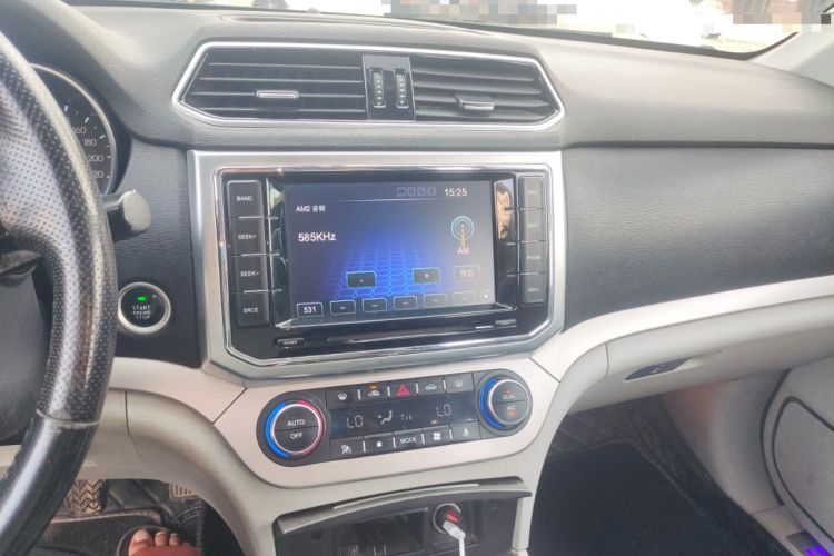 Used Haval H6 Coupe 2015 Blue-Label 2.0T Manual Two-Wheel Drive Prestige Model Audio And AC Panel