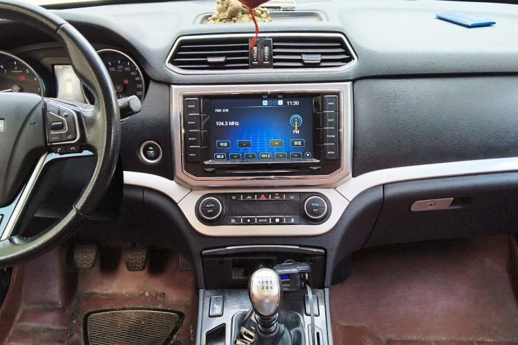 Used Haval H6 Coupe 2015 Blue Label 2.0T Manual 4x4 Elite Model Audio And AC Panel