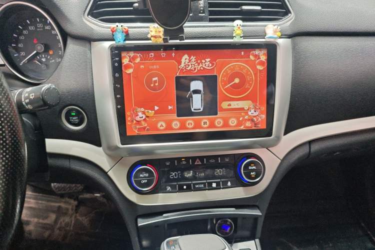 Used Haval H6 Coupe 2015 Blue Label 2.0T Automatic Two-Wheel Drive Elite Model Audio And AC Panel