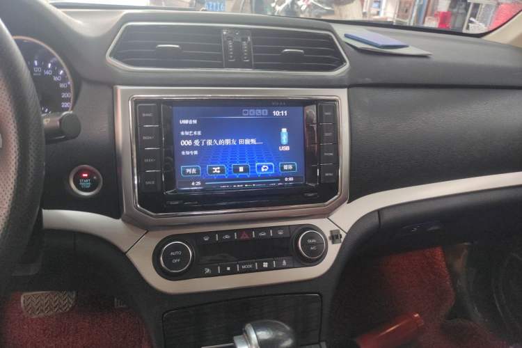 Used Haval H6 Coupe 2015 Blue Label 2.0T Automatic Two-Wheel Drive Elite Model Audio And AC Panel