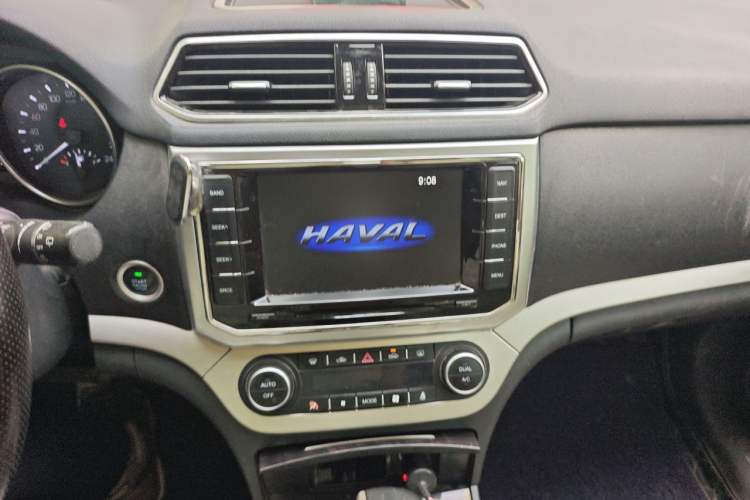 Used Haval H6 Coupe 2015 Blue Label 2.0T Automatic Two-Wheel Drive Elite Model Audio And AC Panel