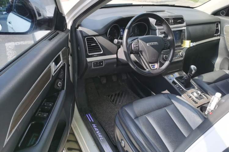 Used Haval H6 Coupe 2015 Blue Label 2.0T Manual Two-Wheel-Drive Elite Model Driver Seat