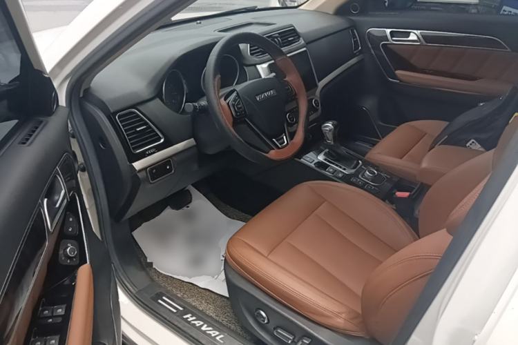 Used Haval H6 Coupe 2015 Blue Label 2.0T Automatic Two-Wheel Drive Prestige Model Driver Seat