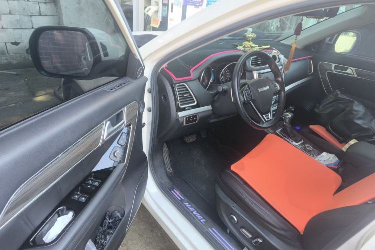 Used Haval H6 Coupe 2015 Blue Label 2.0T Automatic Two-Wheel Drive Elite Model Driver Seat