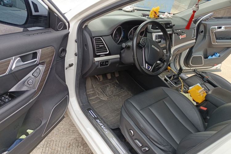Used Haval H6 Coupe 2015 Blue Label 2.0T Manual Two-Wheel-Drive Elite Model Driver Seat