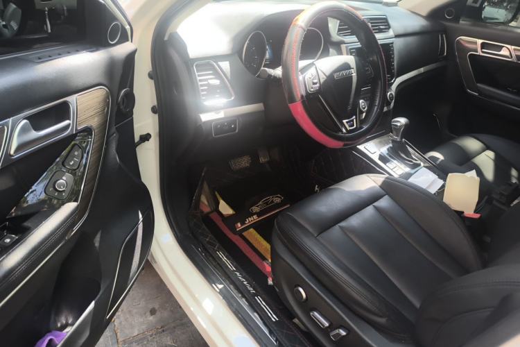 Used Haval H6 Coupe 2015 Blue Label 2.0T Automatic Two-Wheel Drive Prestige Model Driver Seat