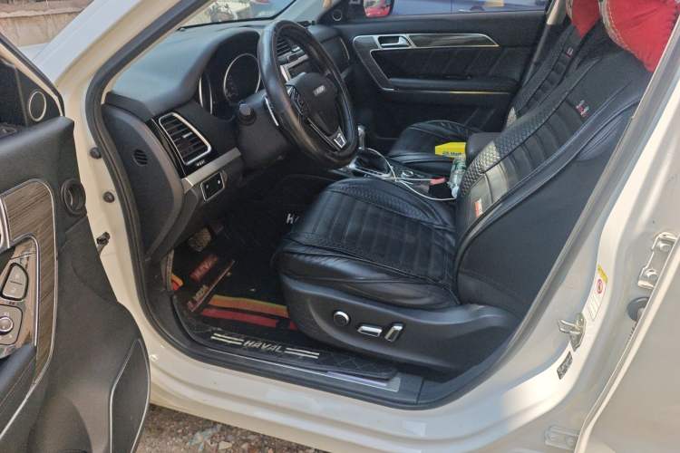 Used Haval H6 Coupe 2015 Blue Label 2.0T Automatic Two-Wheel Drive Prestige Model Driver Seat