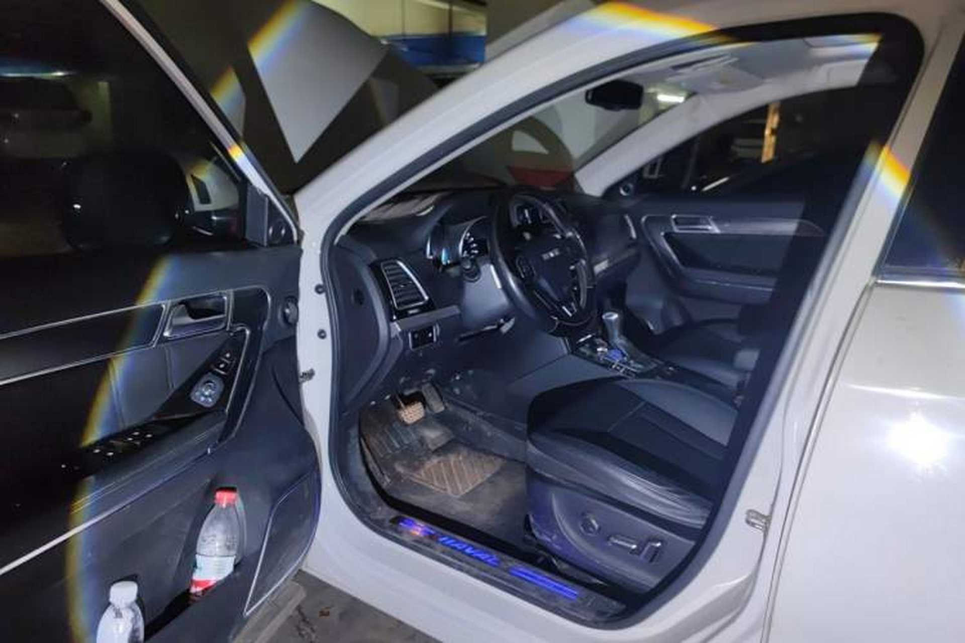 Used Haval H6 Coupe 2015 Blue Label 2.0T Automatic Two-Wheel Drive Prestige Model Driver Seat