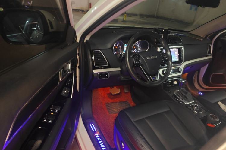 Used Haval H6 Coupe 2015 Blue Label 2.0T Automatic Two-Wheel Drive Prestige Model Driver Seat