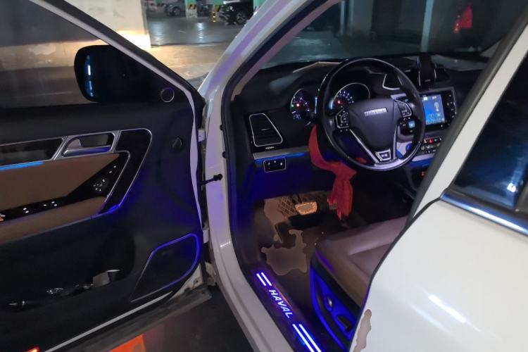 Used Haval H6 Coupe 2015 Blue Label 2.0T Automatic Two-Wheel Drive Elite Model Driver Seat