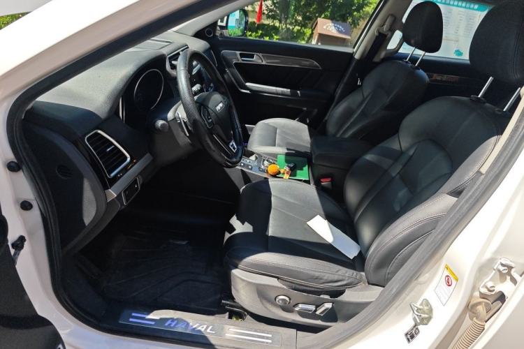 Used Haval H6 Coupe 2015 Blue Label 2.0T Automatic Two-Wheel Drive Prestige Model Driver Seat