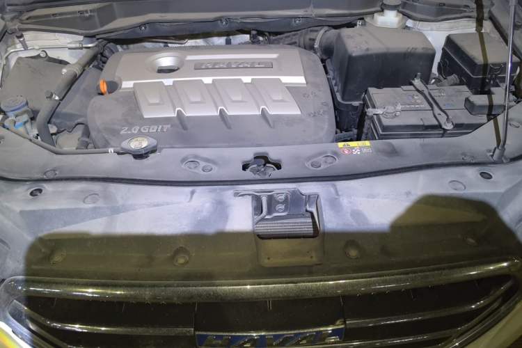 Used Haval H6 Coupe 2015 Blue Label 2.0T Automatic Two-Wheel Drive Prestige Model Engine Bay