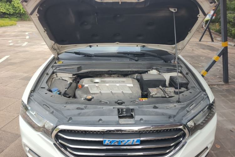 Used Haval H6 Coupe 2015 Blue Label 2.0T Manual Two-Wheel-Drive Elite Model Engine Bay