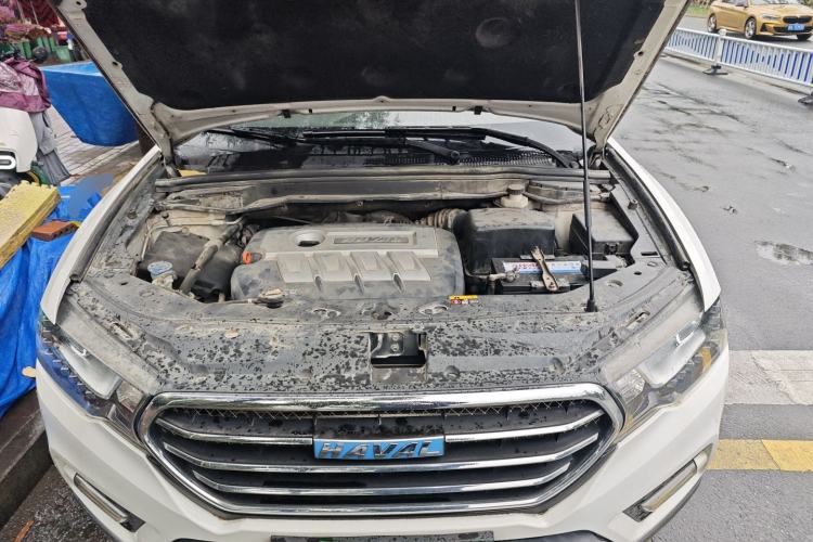Used Haval H6 Coupe 2015 Blue-Label Facelift 2.0T Manual Two-Wheel Drive Urban Version Engine Bay