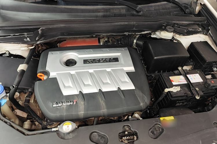 Used Haval H6 Coupe 2015 Blue Label 2.0T Automatic Two-Wheel Drive Elite Model Engine Bay