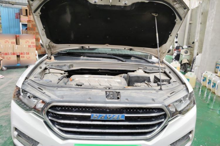Used Haval H6 Coupe 2015 Blue Label 2.0T Manual 4x4 Elite Model Engine Bay