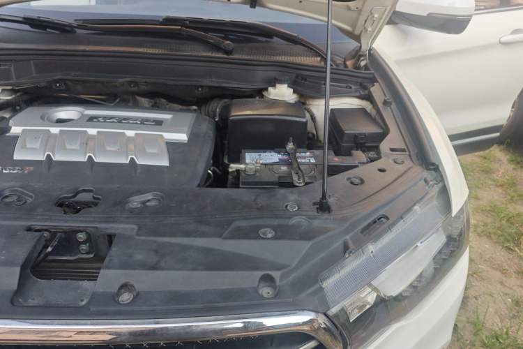 Used Haval H6 Coupe 2015 Blue Label 2.0T Automatic Two-Wheel Drive Prestige Model Engine Bay Left
