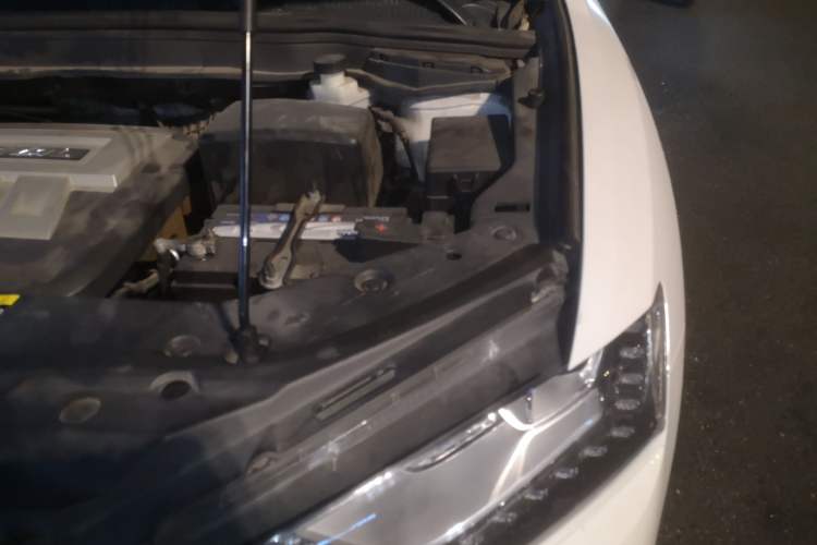 Used Haval H6 Coupe 2015 Blue Label 2.0T Automatic Two-Wheel Drive Elite Model Engine Bay Left