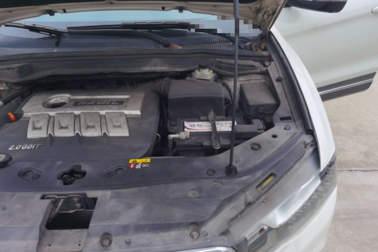 Used Haval H6 Coupe 2015 Blue Label 2.0T Automatic Two-Wheel Drive Prestige Model Engine Bay Left