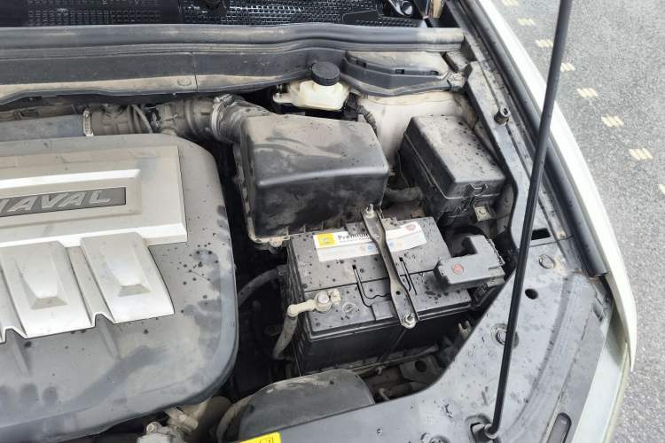 Used Haval H6 Coupe 2015 Blue Label 2.0T Automatic Two-Wheel Drive Elite Model Engine Bay Left