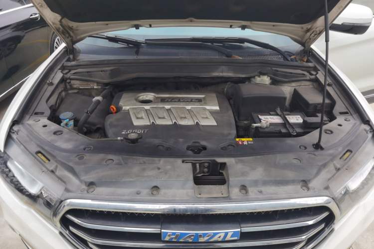 Used Haval H6 Coupe 2015 Blue Label 2.0T Automatic Two-Wheel Drive Prestige Model Engine Bay