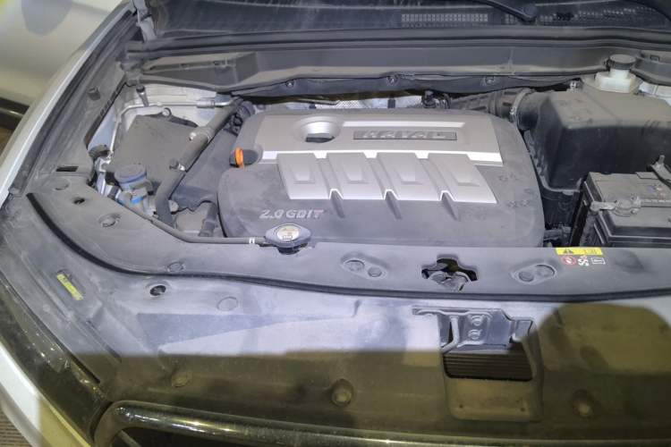 Used Haval H6 Coupe 2015 Blue Label 2.0T Automatic Two-Wheel Drive Prestige Model Engine Bay Right