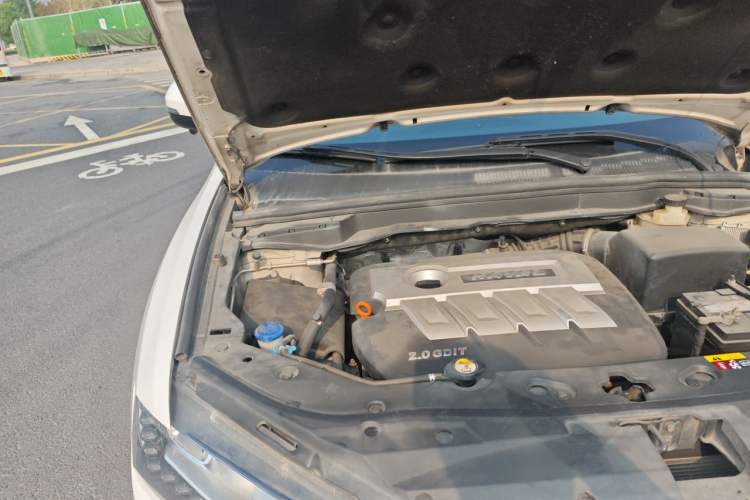 Used Haval H6 Coupe 2015 Blue Label 2.0T Automatic Two-Wheel Drive Elite Model Engine Bay Right