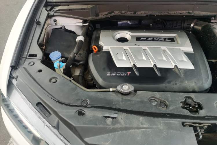 Used Haval H6 Coupe 2015 Blue Label 2.0T Automatic Two-Wheel Drive Elite Model Engine Bay Right