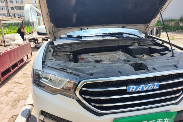 Used Haval H6 Coupe 2015 Blue-Label Facelift 2.0T Manual Two-Wheel Drive Urban Version Engine Bay Right
