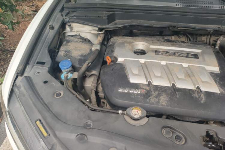 Used Haval H6 Coupe 2015 Blue Label 2.0T Automatic Two-Wheel Drive Prestige Model Engine Bay Right