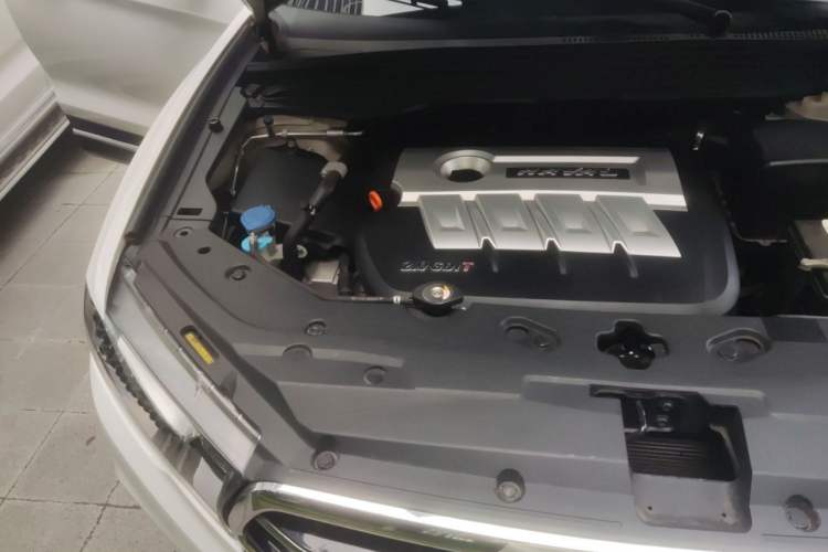 Used Haval H6 Coupe 2015 Blue Label 2.0T Automatic Two-Wheel Drive Prestige Model Engine Bay Right