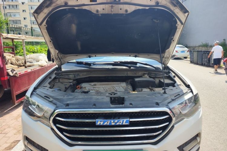 Used Haval H6 Coupe 2015 Blue-Label Facelift 2.0T Manual Two-Wheel Drive Urban Version Engine Bay