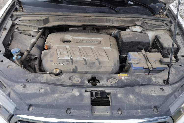 Used Haval H6 Coupe 2015 Blue Label 2.0T Manual Two-Wheel-Drive Elite Model Engine Bay
