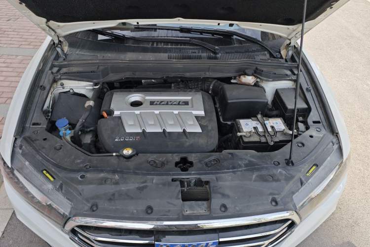 Used Haval H6 Coupe 2015 Blue Label 2.0T Automatic Two-Wheel Drive Prestige Model Engine Bay