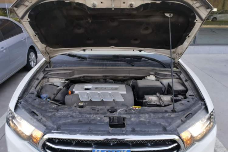 Used Haval H6 Coupe 2015 Blue Label 2.0T Automatic Two-Wheel Drive Elite Model Engine Bay