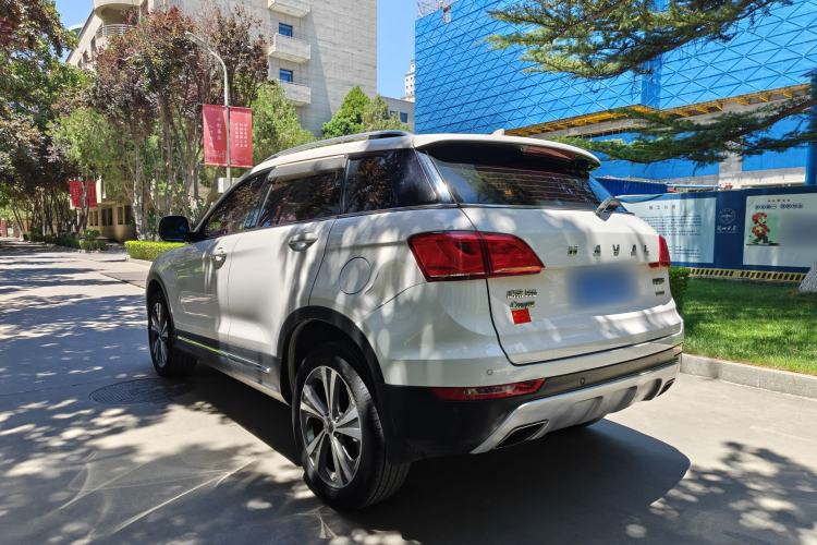 Used Haval H6 Coupe 2015 Blue Label 2.0T Automatic Two-Wheel Drive Elite Model Exterior 2
