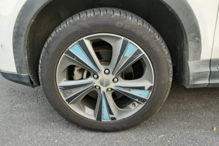 Used Haval H6 Coupe 2015 Blue Label 2.0T Manual Two-Wheel-Drive Elite Model Exterior 4