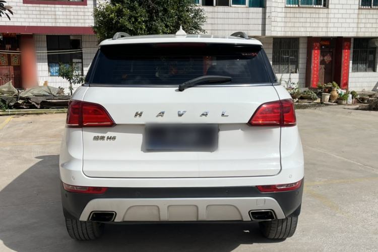 Used Haval H6 Coupe 2015 Blue Label 2.0T Automatic Two-Wheel Drive Elite Model Exterior 5