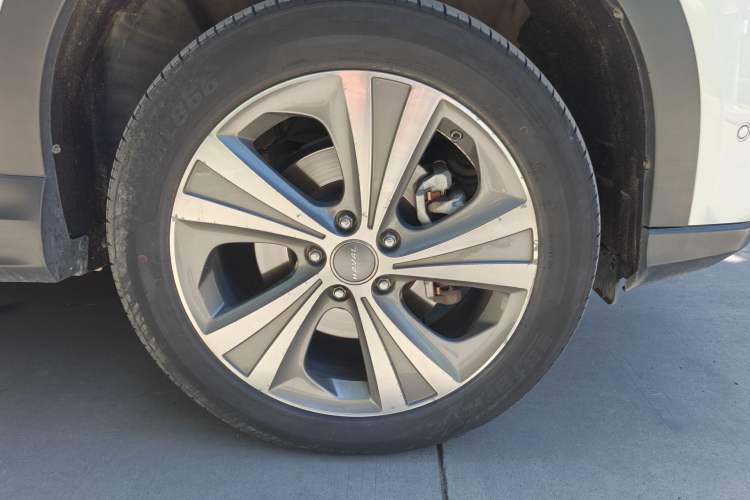 Used Haval H6 Coupe 2015 Blue Label 2.0T Automatic Two-Wheel Drive Elite Model Exterior 5