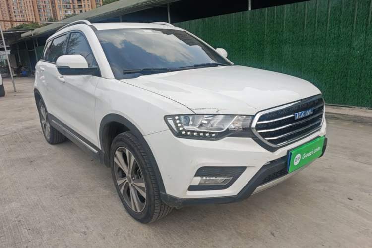 Used Haval H6 Coupe 2015 Blue Label 2.0T Automatic Two-Wheel Drive Elite Model Front Right 45 Deg