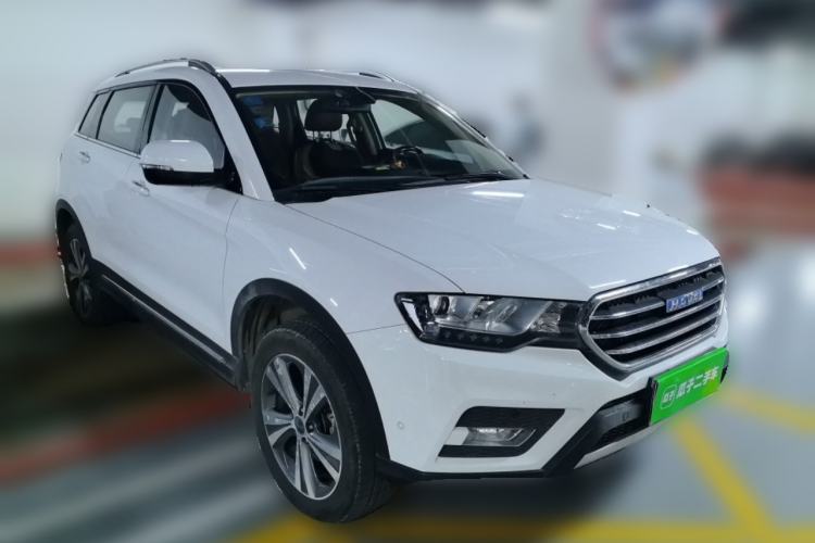 Used Haval H6 Coupe 2015 Blue-Label Facelift 2.0T Manual Two-Wheel Drive Urban Version Front Right 45 Deg