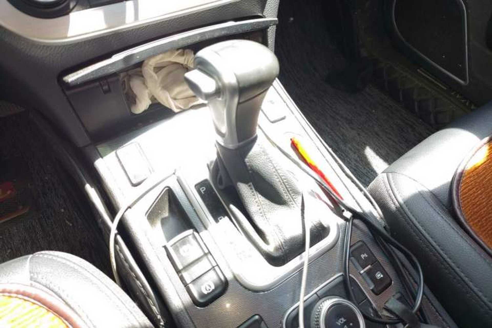 Used Haval H6 Coupe 2015 Blue Label 2.0T Automatic Two-Wheel Drive Elite Model Gear Lever