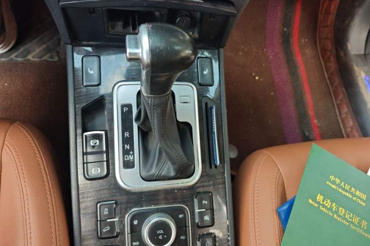 Used Haval H6 Coupe 2015 Blue Label 2.0T Automatic Two-Wheel Drive Elite Model Gear Lever