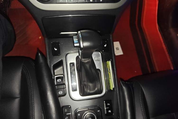 Used Haval H6 Coupe 2015 Blue Label 2.0T Automatic Two-Wheel Drive Elite Model Gear Lever