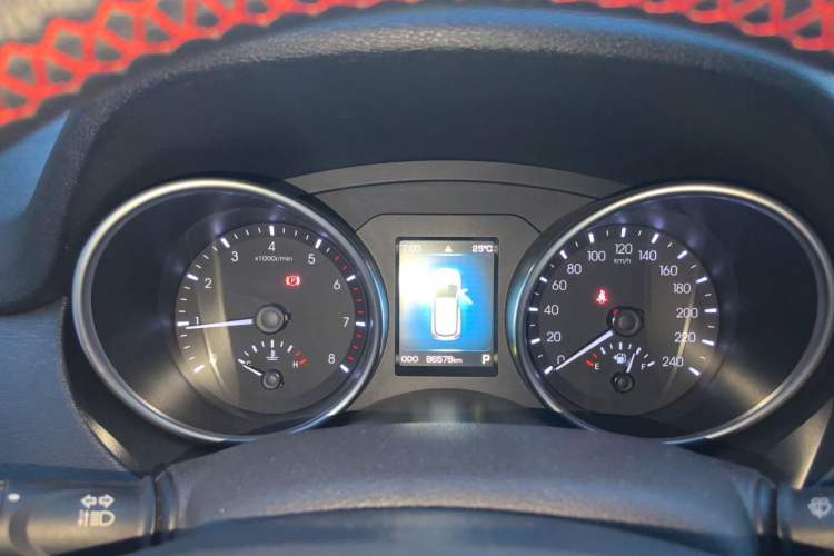 Used Haval H6 Coupe 2015 Blue Label 2.0T Automatic Two-Wheel Drive Prestige Model Instrument Cluster