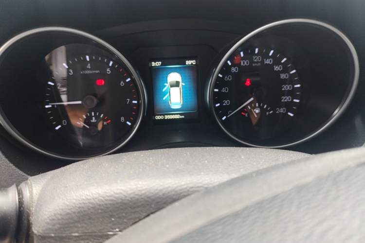Used Haval H6 Coupe 2015 Blue Label 2.0T Manual Two-Wheel-Drive Elite Model Instrument Cluster